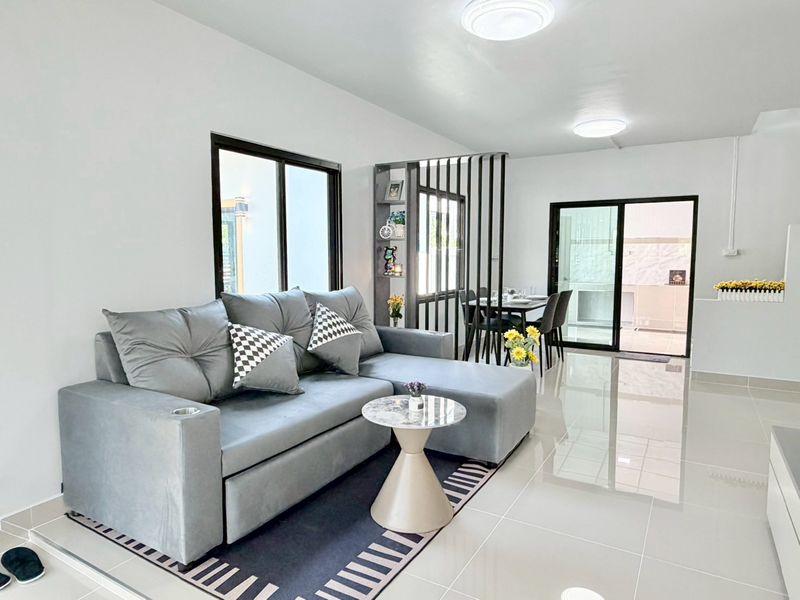 หมู่บ้านพฤกษา14A วัดลาดปลาดุก บ้านแฝด 2 ชั้น หลังมุมติดสวนสาธารณะ ตกแต่งใหม่พร้อมอยู่ เหมาะสำหรับครอบครัวใหญ่ และผู้ที่ต้องการพื้นที่ใช้สอยเยอะ 8