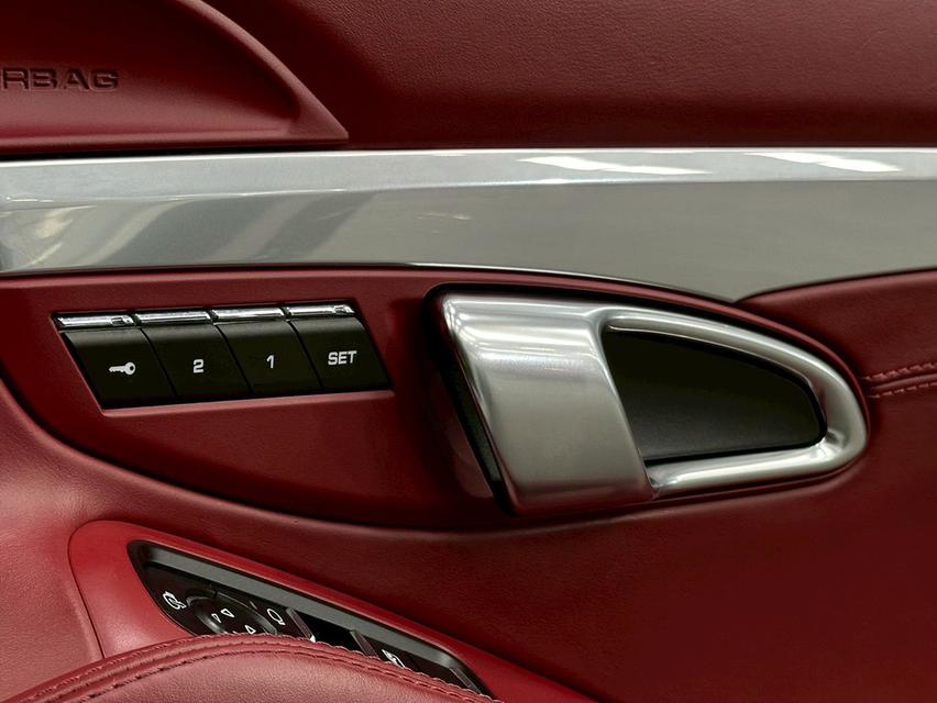 Porsche 718 Cayman 2.0 6