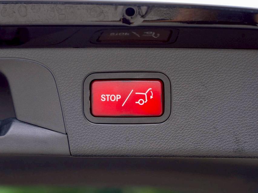 Mercedes Benz GLC250d 4MATIC 2.1 Diesel จด 2019 ♨️ #ประกันเครื่องเกียร์3ปี / 30,000 km.♨️ 12