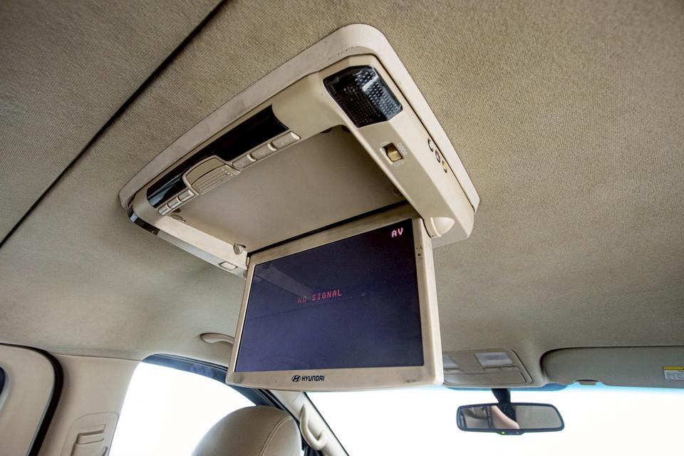 HYUNDAI H-1 2.5 DELUXE 2009  8