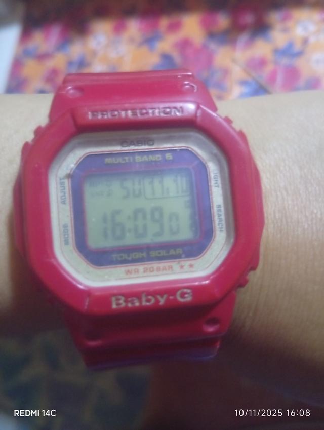 นาฬิกาcasioของแท้สีแดงมือสองต้องการขายต่อ