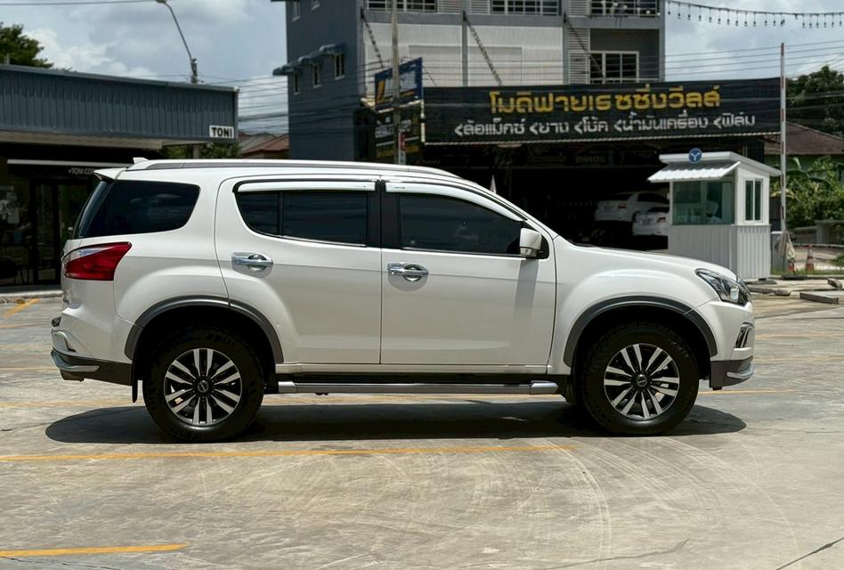 Isuzu MU-X 1.9 dvd ปี19