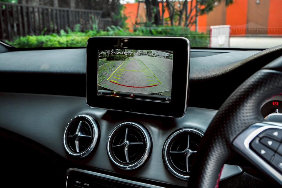 Mercedes-Benz CLA250 Coupe AMG Dynamic W117 AT 2016 รูปที่ 19