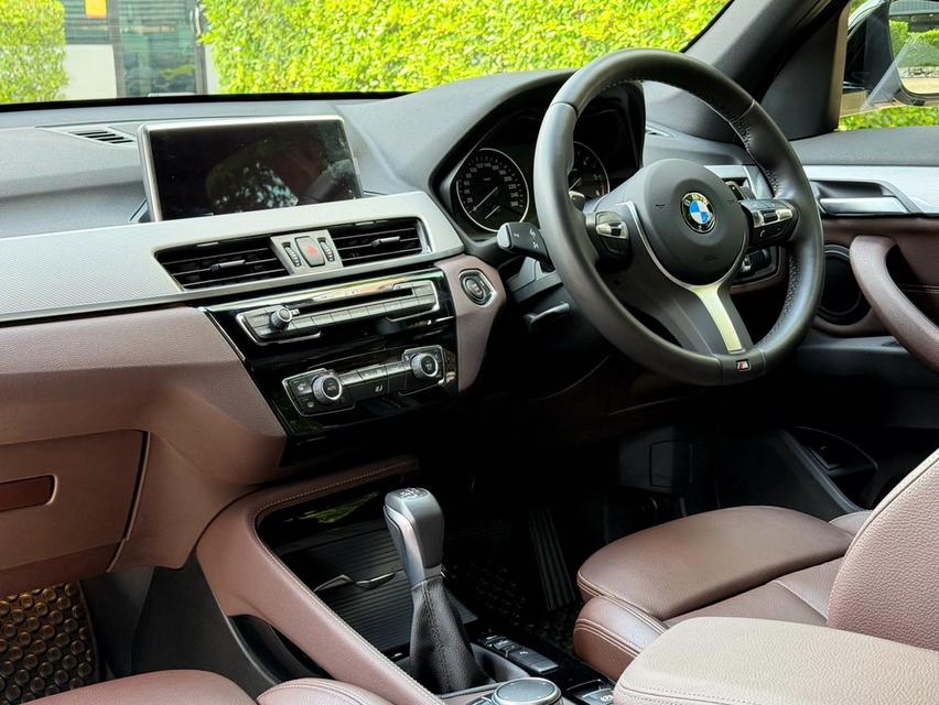 2017 BMW X1 F48 MSPORT รถมือเดียว 31,000 กม สภาพป้ายแดง รถเข้าศูนย์ตามระยะ ไม่เคยมีอุบัติเหตุครับ 11