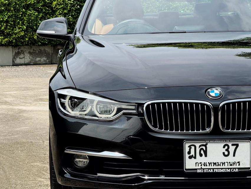 2019 BMW 320D F30 LCI รถมือเดียวออกป้ายแดง รถวิ่งน้อย เข้าศูนย์ทุกระยะ รถไม่เคยมีอุบัติเหตุครับ 7