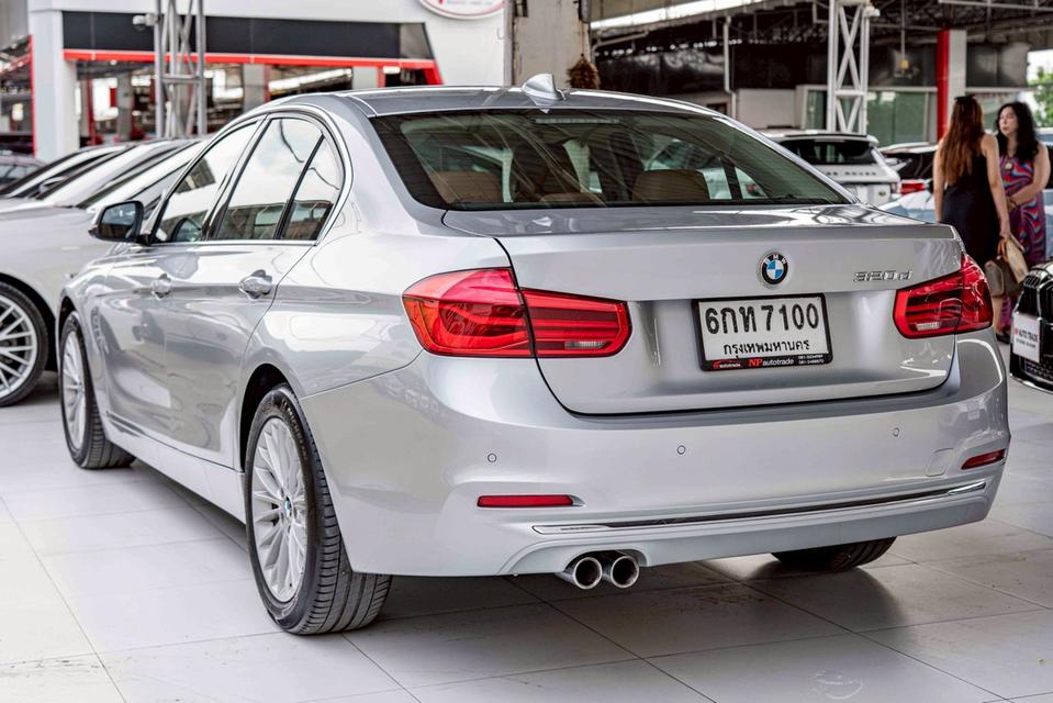 รหัสรถ NP7100 BMW 320d LUXURY 2017  9