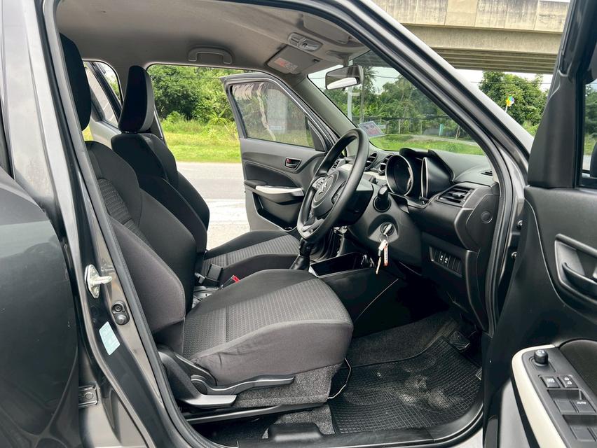 Suzuki swift 1.2GL ปี2018 จด2019 รถบ้าน มือเดียว