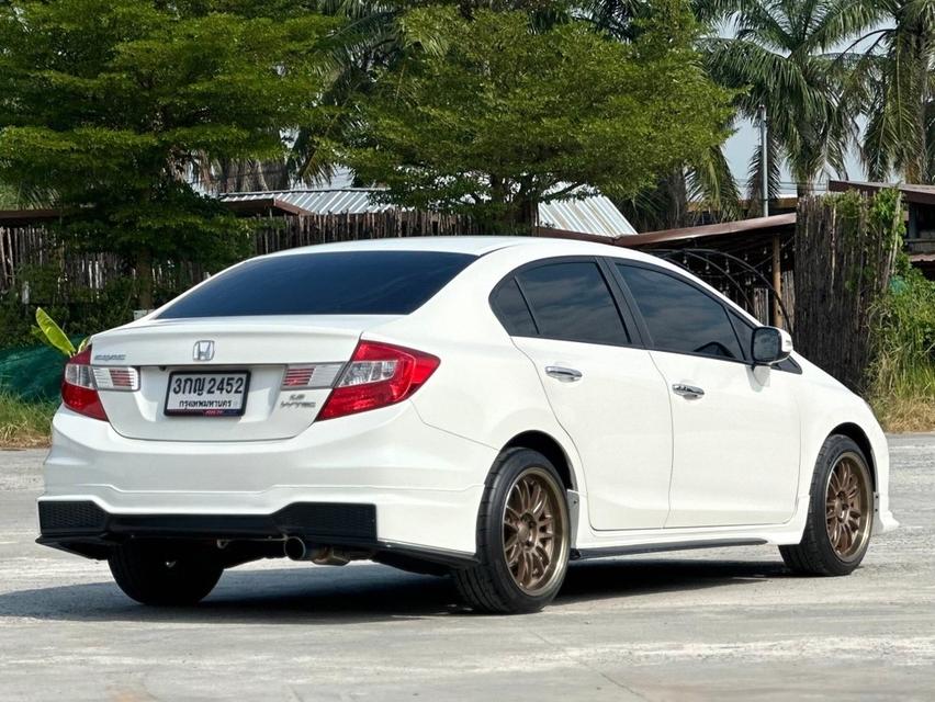 Honda Civic 1.8E เกียร์ออโต้ สีขาว ปี2014 รหัส PAT2452 3