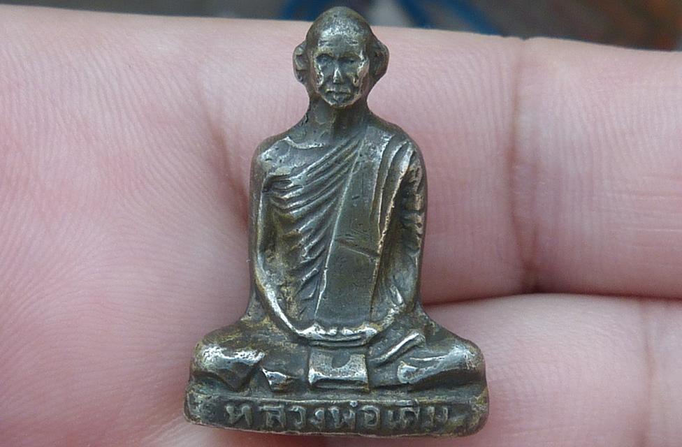 รูปหล่อหลวงพ่อเดิม วัดหนองโพธิ์