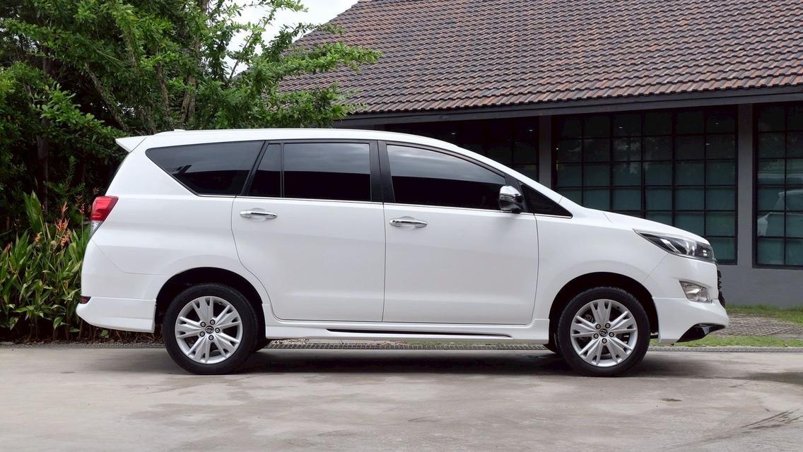 รหัสรถ KN3680 TOYOTA INNONA 2.8 CRYSTA ปี 2018 AUTO 7
