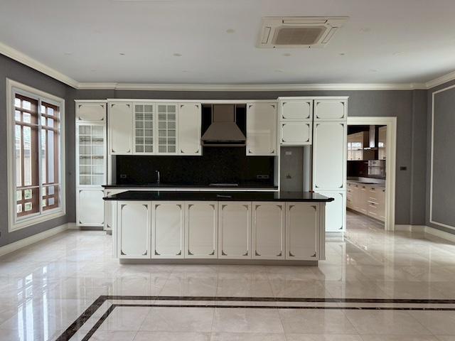 ให้เช่าบ้านเดี่ยว 2 ชั้น เนื้อที่ 1 ไร่ ย่านแจ้งวัฒนะ 14 บ้าน Built-in ทั้งหลัง พร้อมสระว่ายน้ำ 3