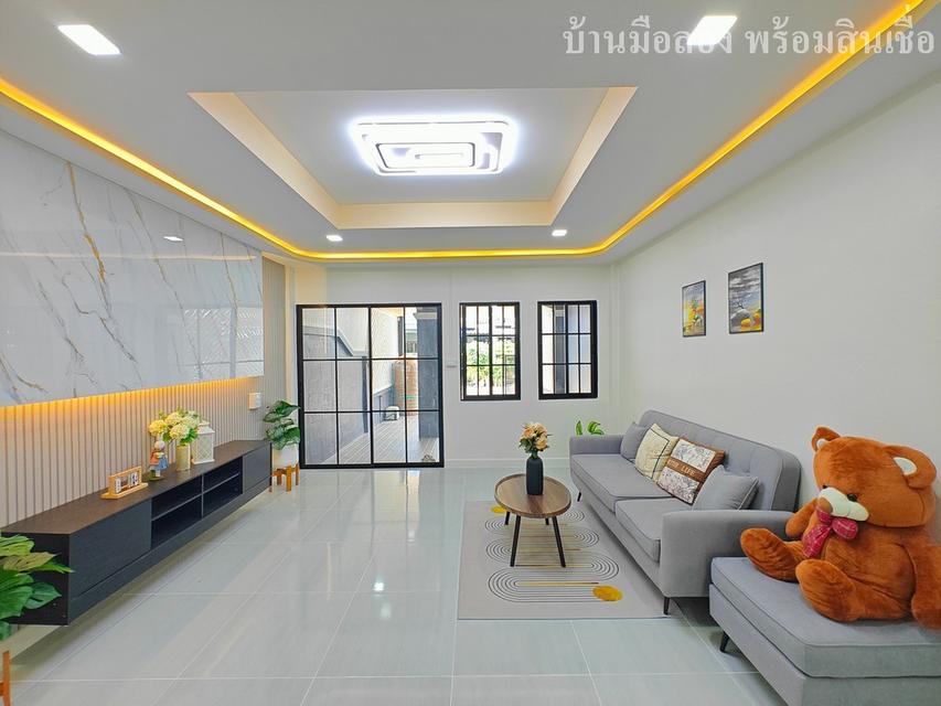หมู่บ้านศรีธราวรรณ  พหลโยธิน 54/1 บ้านรีโนเวทใหม่ทั้งหลัง วิวสวย บรรยากาศดี 2