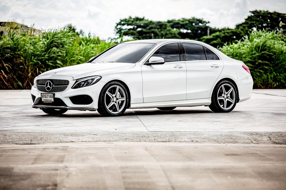 Benz C300 AMG Bluetec เบาะแดง ปี 2016 สีขาว 8