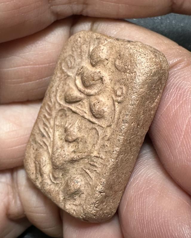 พระพระเนื้อดิน ทรงครุฑ รูปย่อยที่ 4