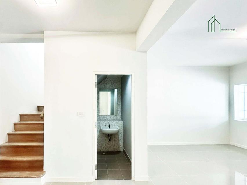 ขายทาวน์โฮม 2 ชั้น หมู่บ้าน วิลลาจจิโอ บางนา บางบ่อ ใกล้ ม.เอแบค  3