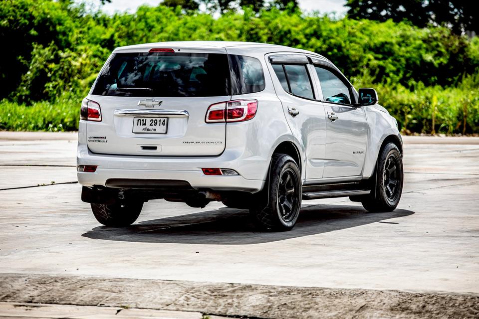 CHEVROLET TRAILBLAZER 2.5 LT ดีเซล เกียร์ธรรมดา ปี 2013 สีเทา รถครอบครัว 7 ที่นั่ง สภาพดี  6