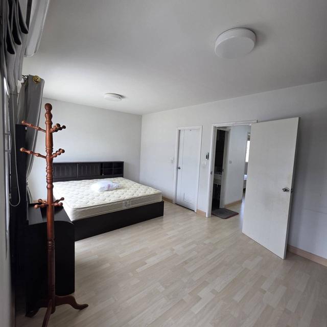 ‼️‼️ต้องกาขาย เดอะคอนเนค 22 รามอินทรา-มีนบุรี ✅️ขนาด21 ตร.ว.พื้นที่ใช้สอย 120 ตร.ม. ✅️3 ห้องนอน 2 ห้องน้ำ 2 ที่จอดรถ ✅️ติดถนนใหญ ใกล้ตลาดมีนบุรี ✅️ห้ 15