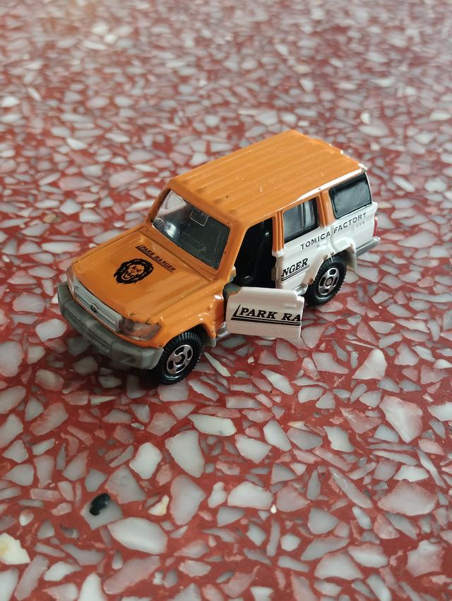 โมเดลรถToyota Land Cruiser รูปที่ 4