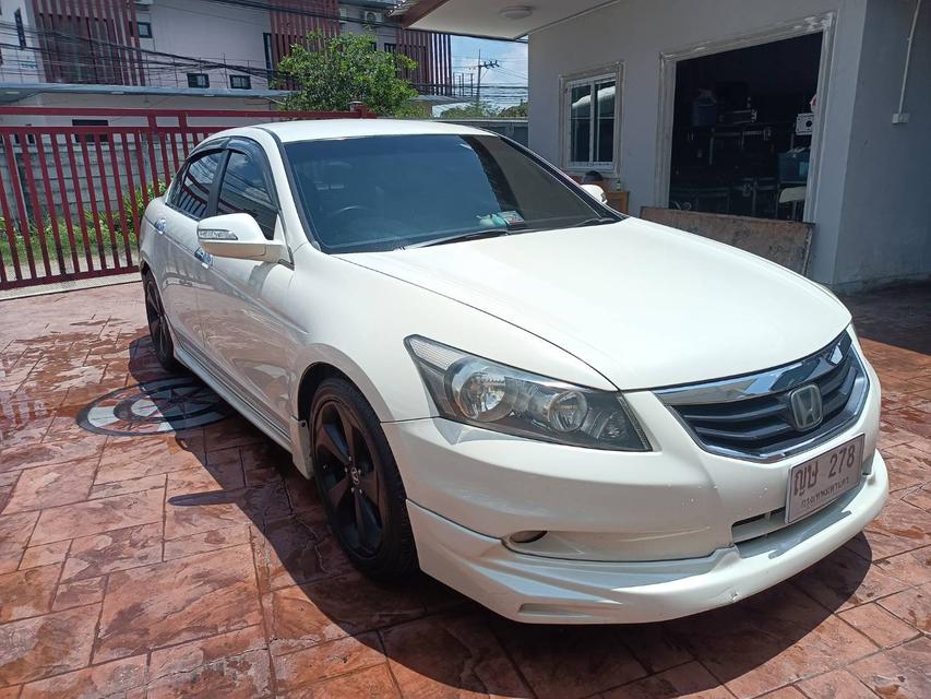 2011 Honda Accord 2.0E i-Vtec สีขาวมุก เคลือบแก้ว ใช้น้อยสภาพสวยพร้อมใช้งาน รถบ้านเจ้าของขายเอง มีBook Service 1