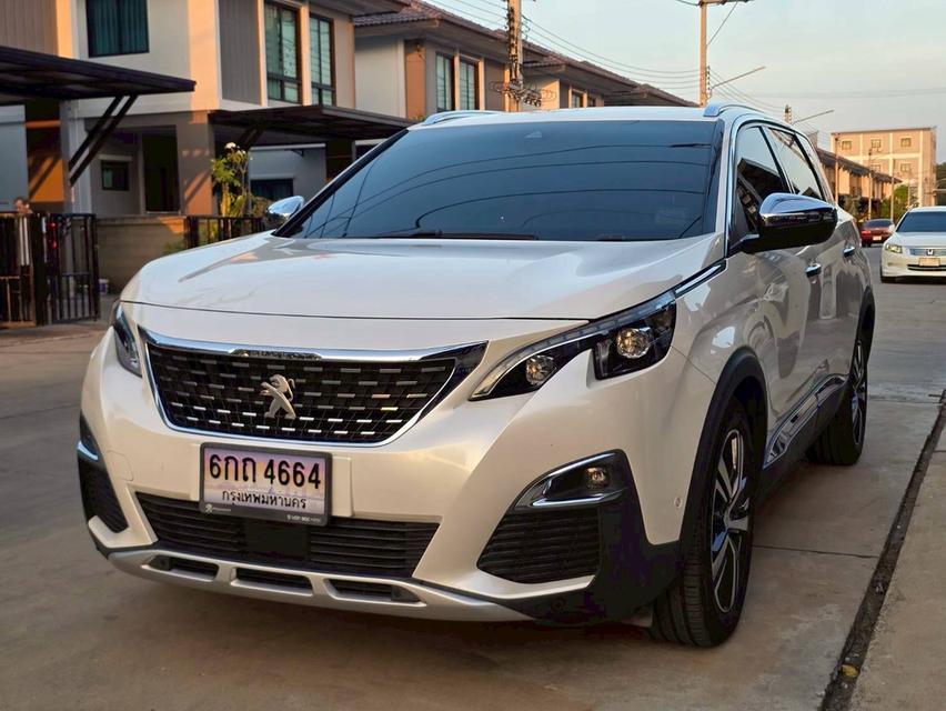 Peugeot 5008 รุ่น Top ปี 2021 สีขาว