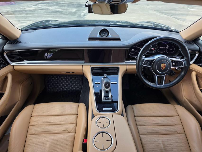 Porsche Panamera 4 E-Hybrid ปี 2019 สีดำ รถมือเดียวออกศูนย์ AAS รูปที่ 10