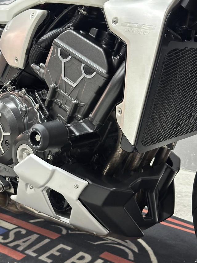 ออกรถ 0 บาท CB1000R แต่งเต็มพร้อมหล่อ  16