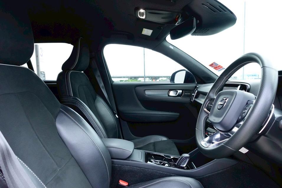 VOLVO XC40 2.0 T5 R-design AWD ปี2019 6