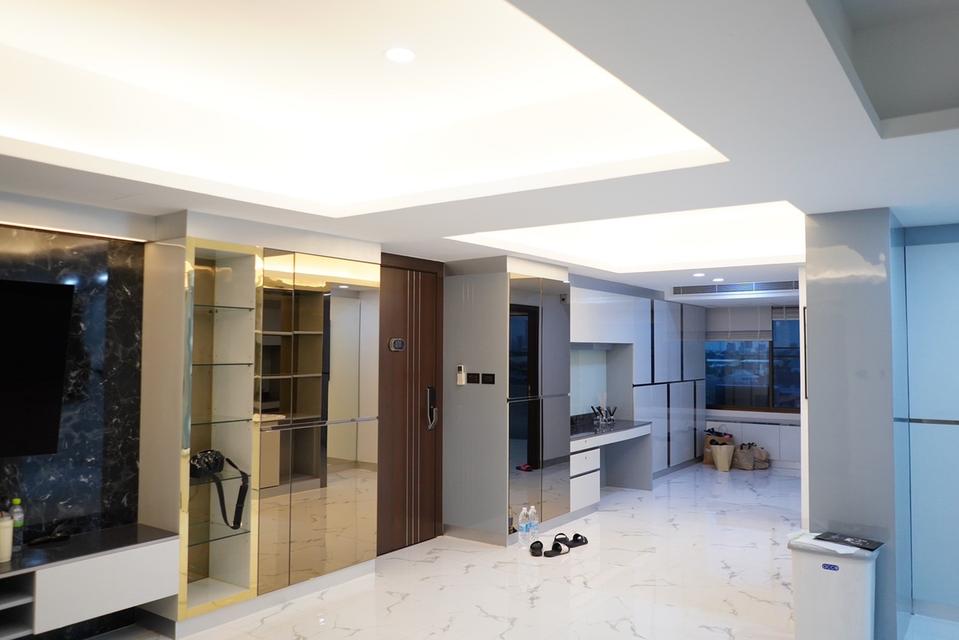 ขายคอนโดวิวิด ทาวเวอร์ ห้องใหญ่ บิ้วท์อินครบ 4