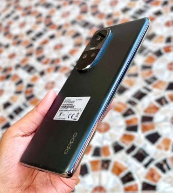 โทรศัพท์ OPPO Reno10 สีดำ 5