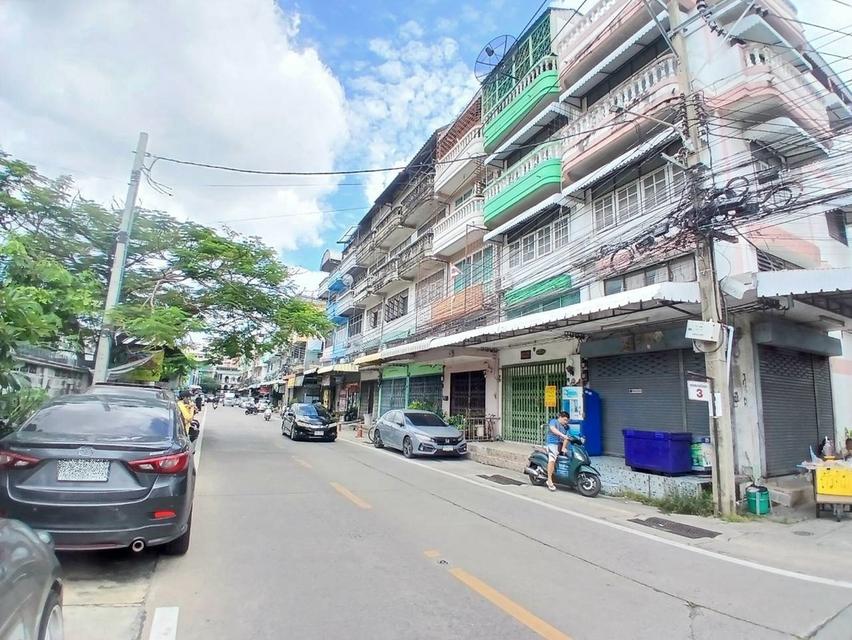 ขายอาคารพาณิชย์ 3 ชั้น ซอยลาดพร้าว87 แยก8 ถนนลาดพร้าว 2