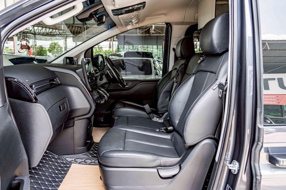 รหัสรถ NP5974 HYUNDAI STARIA 2.2SEL 2022 13