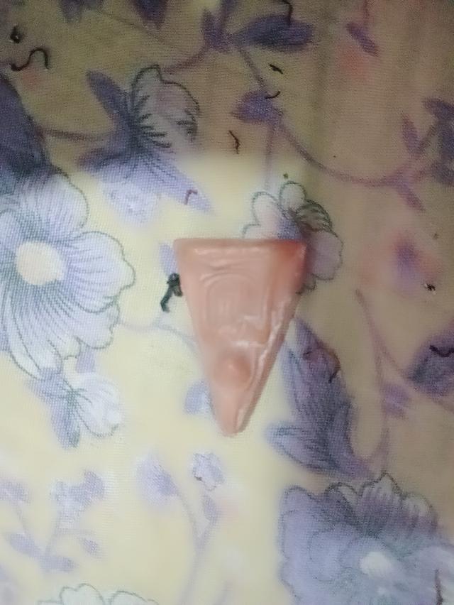 พระนางพญาสาพไม่ผ่านการใช้งานเก่าผิวเนียนเรียบ 2