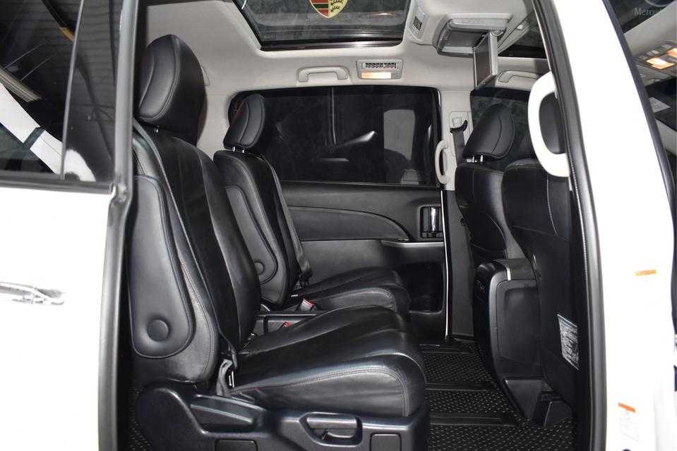 รหัสรถ JRS454 Toyota Aeras Estima 2015 10