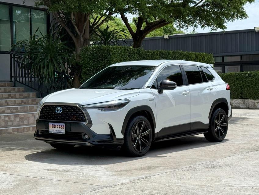 2022 Toyota CROSS HYBRID PREMIUM รถมือเดียวป้ายแดง รถวิ่งน้อย เข้าศูนย์ตามระยะ รถไม่มีอุบัติเหตุครับ รูปที่ 4