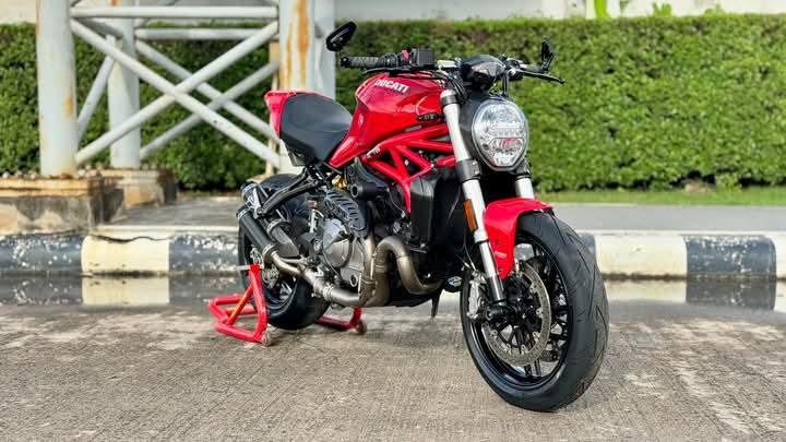 Ducati Monster 821 ปี 2018 2