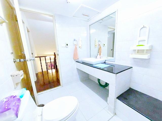 ตลาดนัดสัมมากร 1กม.ให้เช่าบ้านเดี่ยว 2 ชั้น พร้อมเฟอร์ฯ สวย สภาพดี 60 ตร.วา.ม.นานาชาติแสตมฟอร์ด 2.9 กม. เดอะพาซิโอ ทาวน์ 6