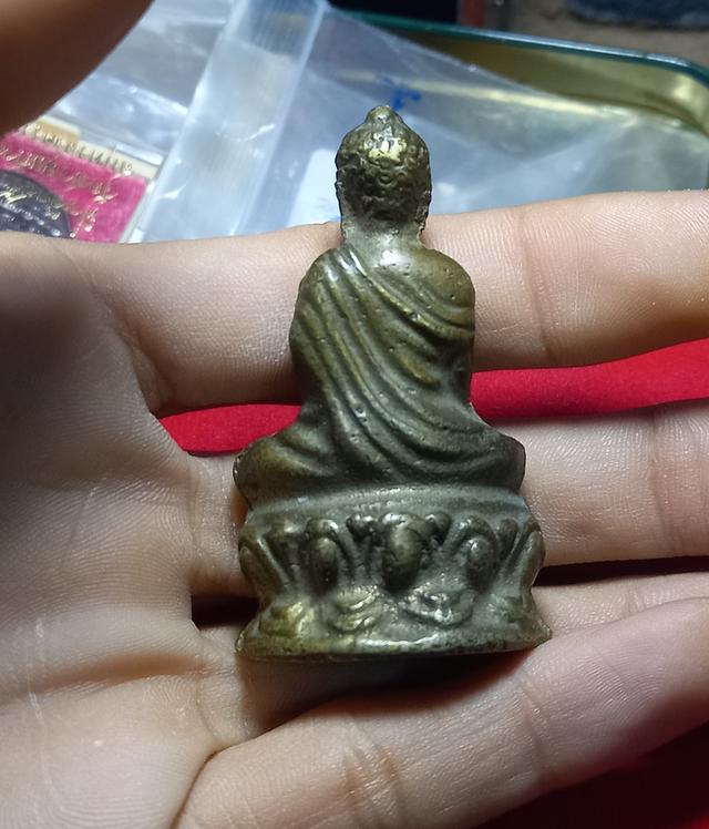 พระกริ่งใหญ่ 
