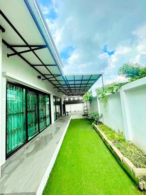 ถ.ชักพระ ใกล้สน.ตลิ่งชัน 500 ม.71ตร.วา. 280 ตร.ม. บ้านเดี่ยว 3ชั้น 4 นอนเลียบทางรถไฟ บรมราชชนี ฉิมพลี 4 น้ำ ตลาดน้ำตลิ่ง 3