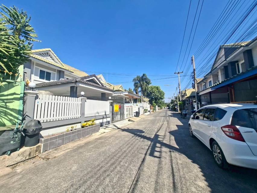 ขายบ้านแฝด 2 ชั้น หมู่บ้านพฤกษา20 ลำลูกกา คลอง2 ถนนเสมาฟ้าคราม 3