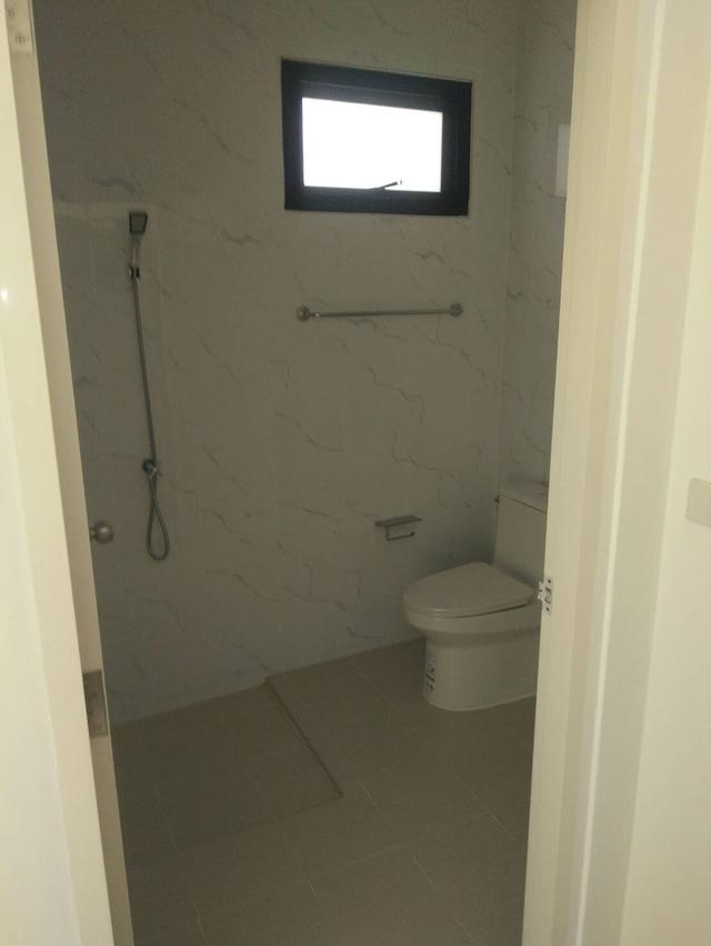 ทาวน์โฮม 2 ชั้น 3 ห้องนอน 3 ห้องน้ำ 10