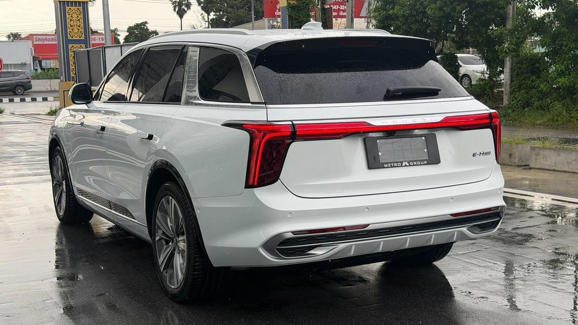 2026 Honqi hs9 สีขาว Milage 258 KM สภาพป้ายแดงทุกประการ ออกศูนย์มา 5 วัน ไฟฟ้าล้วน รูปที่ 5