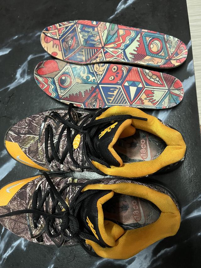 Nike kyrie 5 "taco".