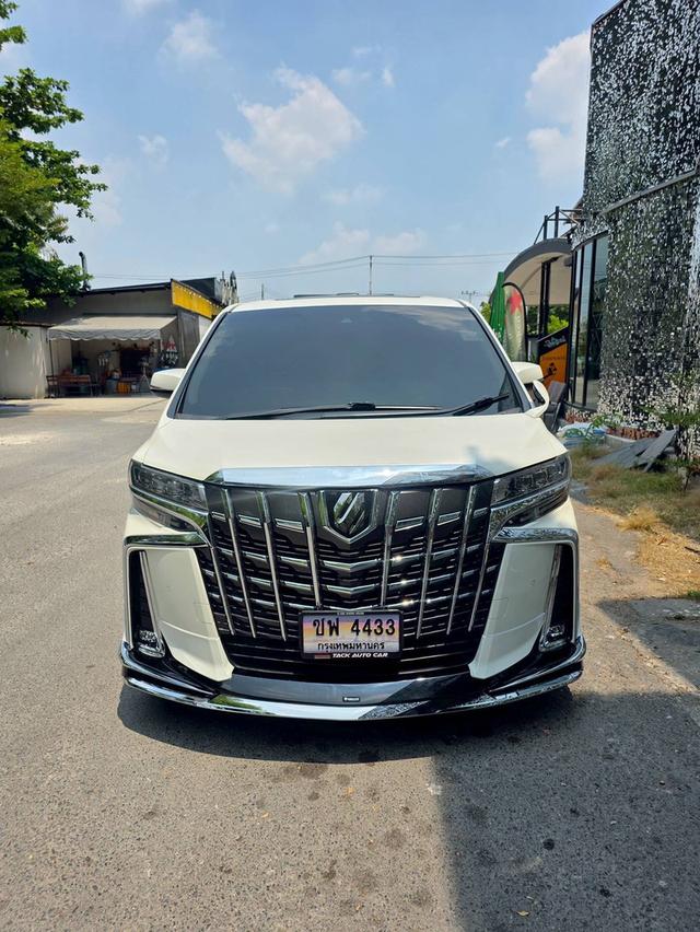Toyota ALPHARD 2.5SC PACKAGE สีขาว ปี 2020 ไมล์ 60,000 กม. รูปที่ 2
