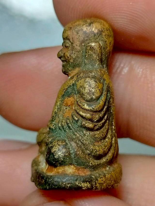 หลวงพ่อเงิน พิมพ์นิยม รูปที่ 5