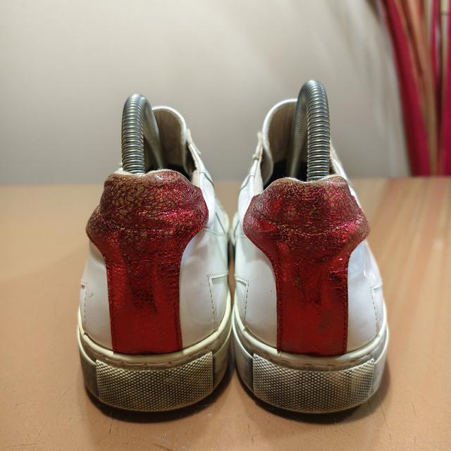 REKKENRANION RK631UnisexGenuine Leather SneakersSize. 41/26 cm⭐⭐⭐⭐ Pre-owned/ Good Condition🔥 Price : 490฿ รูปย่อยที่ 3