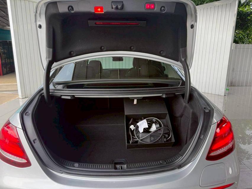 2020 BENZ E300e 2.0 EXCLUSIVE (W213) รถสวยหรู ประวัติศูนย์ชัดเจน ราคาถูกสุดในตลาด 8