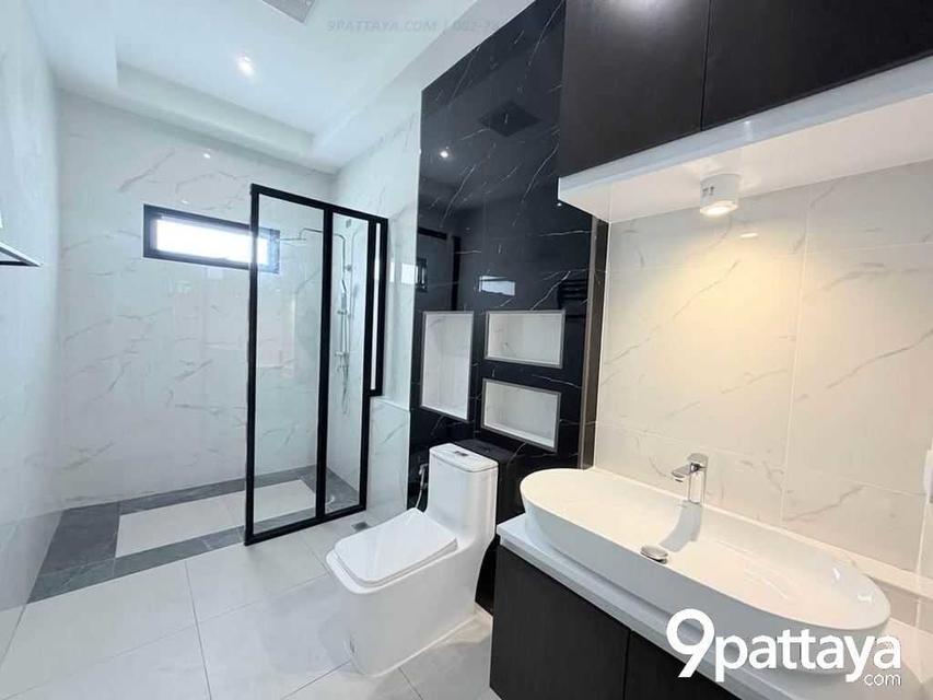 บ้านเดี่ยวห้วยใหญ่ พร้อมสระว่ายน้ำส่วนตัว | พัทยา ชลบุรี — บ้านเดี่ยวพร้อมอยู่ 4 ห้องนอน 4 ห้องน้ำ บนที่ดินประมาณ 200 ตร.ว. พร้อมสระว่ายน้ำส่วนตัว 5