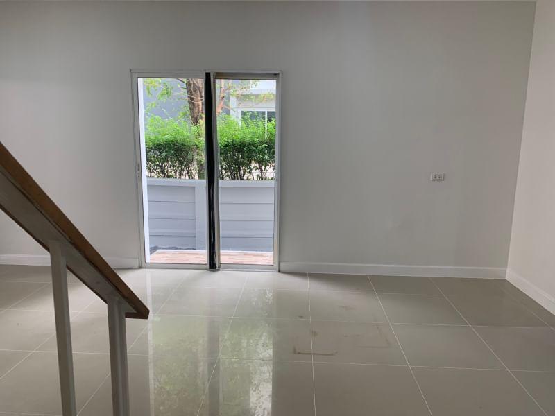 ขายทาวน์เฮาส์ 2 ชั้น,เนื้อที่ 25 ตรว. หมู่บ้านอารียา เดอะคัลเลอร์ เฟส 2 ถนนสุเหร่าคลองหนึ่ง 15 แขวงบางชัน เขตคลองสามวา จังหวัดกรุงเทพมห 7