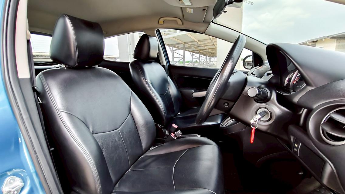 MAZDA 2 Hatchback 1.5E 2012 จด 2013 10