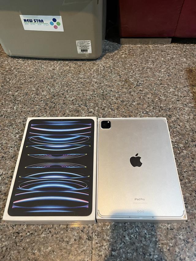 ขายiPadPro11นิ้วM2สีหายากSilver128กิ๊กWifi Celluer ใส่ซิมได้ยกกล่องไร้รอยใช้งานดีถูกๆ